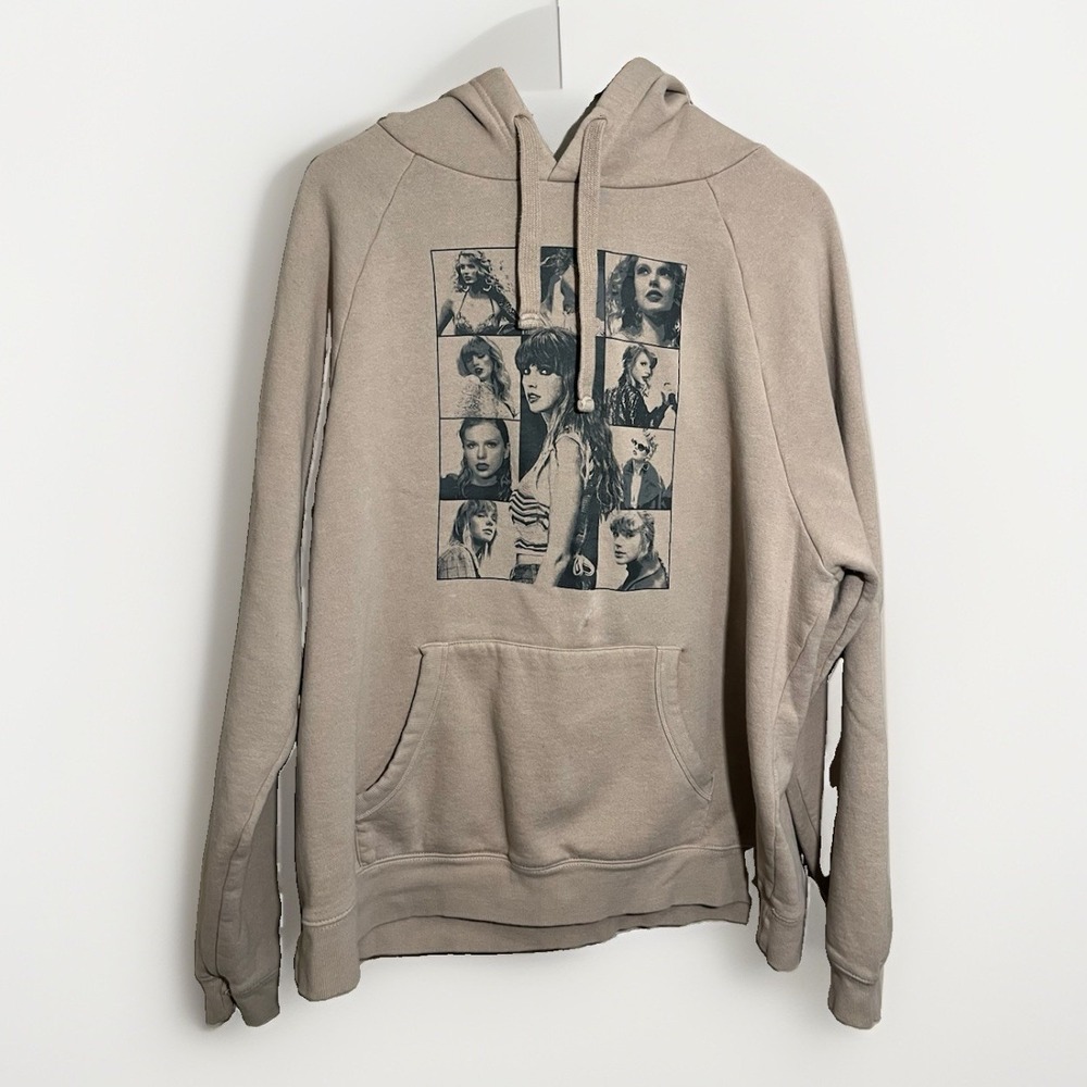 Taylor Swift Eras Tour Hoodie Sweatshirt Women Size XL Fleece Lined Tan Swiftie